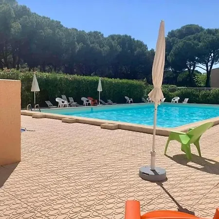 Dans La Pinede Holiday home