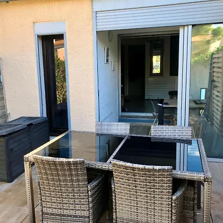 Hébergement de vacances Dans La Pinède