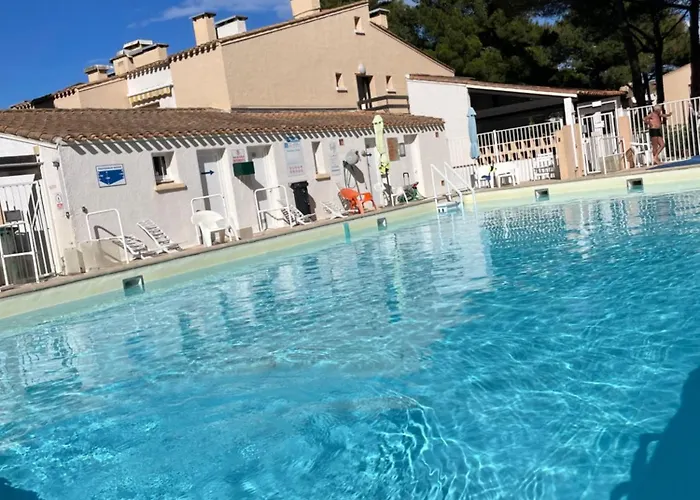 Ferienhaus Dans La Pinede Agde